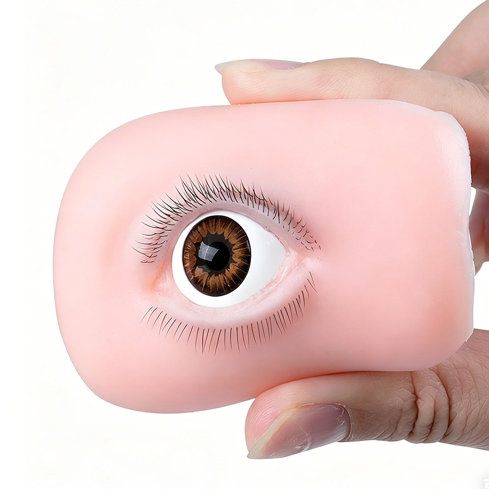 Nouvelle Tête de Mannequin Réa - Eyelash Extension Open Eye avis et prix